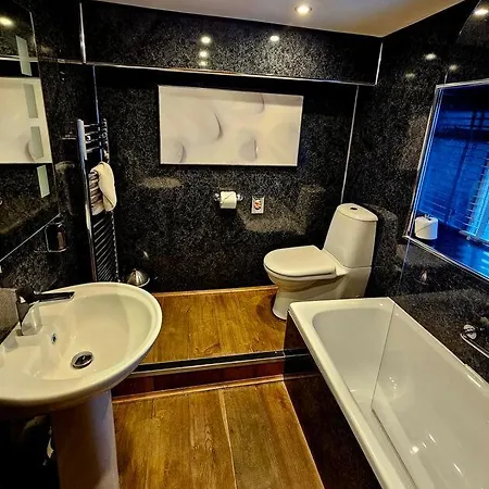 Royal Oak Inn 4*